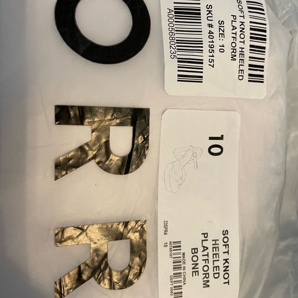 Torrid white soft-knot platform shoes - Picture 5 of 5